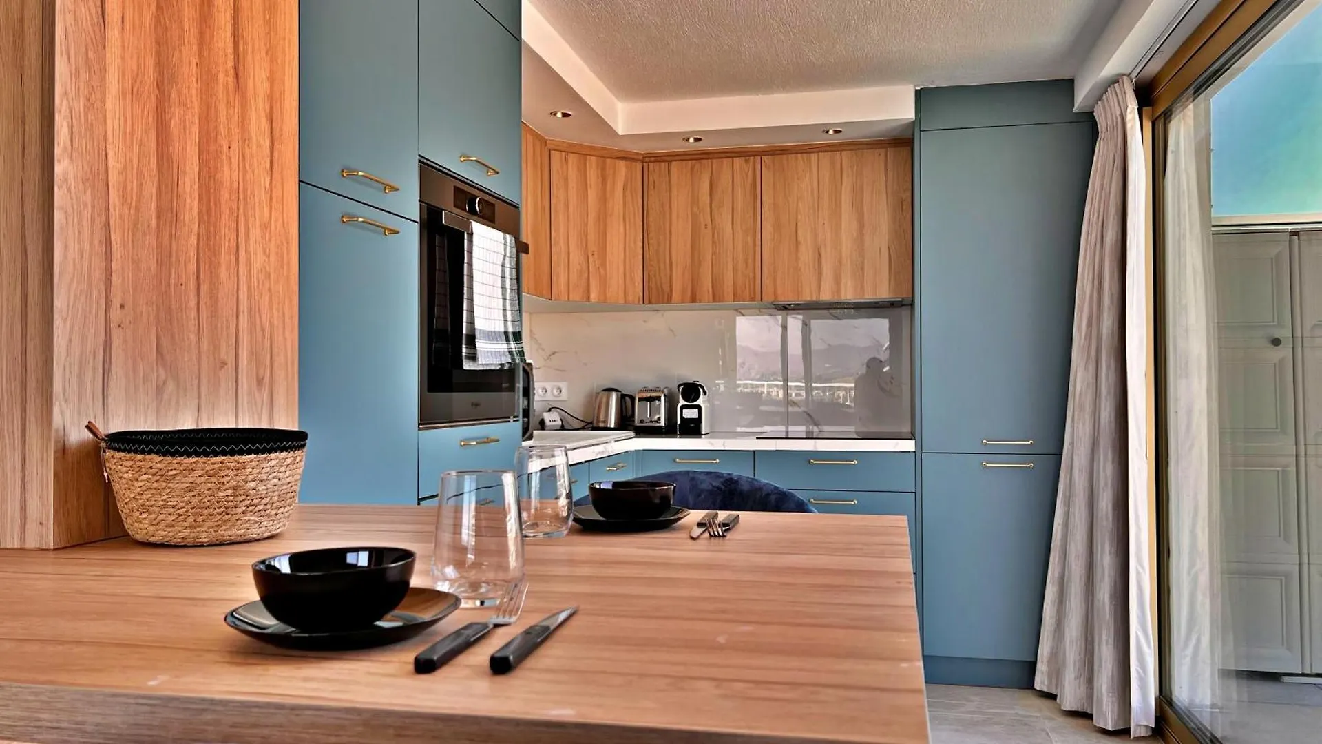Appartement 2 Chambres Et Studio Independant Avec Vue Sur Mer Nice